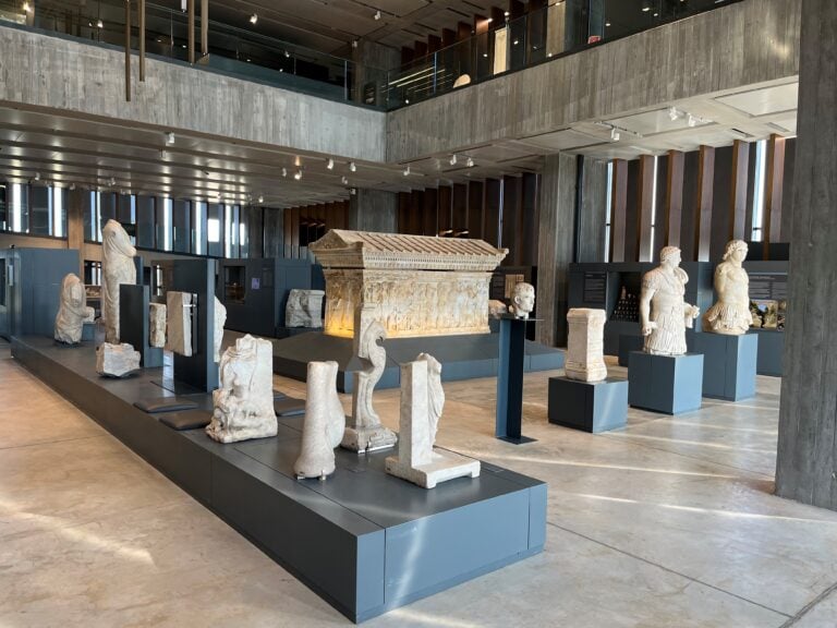 Da Troia, un viaggio alla scoperta della provincia di &Ccedil;anakkale in Turchia, Troya Museum Interior