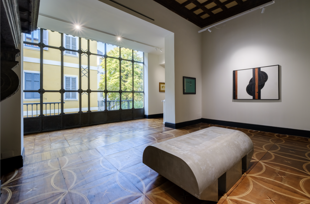 Storiche gallerie d&rsquo;arte passano alla nuova generazione: intervista sul nuovo corso della Galleria Voena a Milano