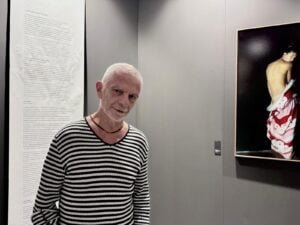 Fragilità e forza dell’universo femminile in mostra a Roma. Intervista al fotografo Angelo Cricchi 