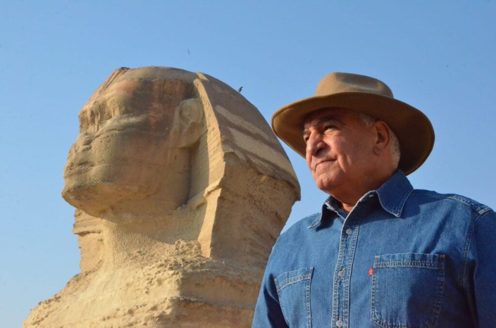 Intervista a Zahi Hawass, l'egittologo