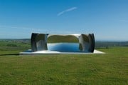 Anish Kapoor - Dirty Corner