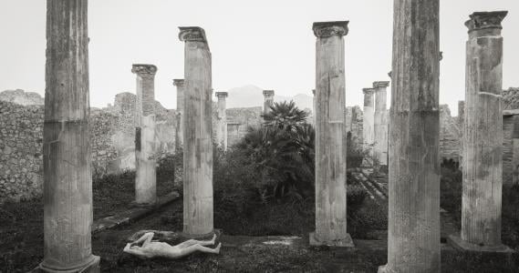 Kenro Izu - Requiem for Pompei