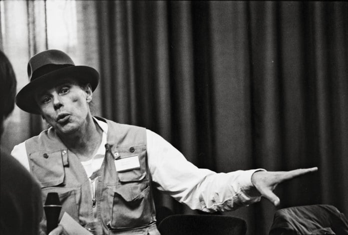 Joseph Beuys - Il Tamburo dello Sciamano