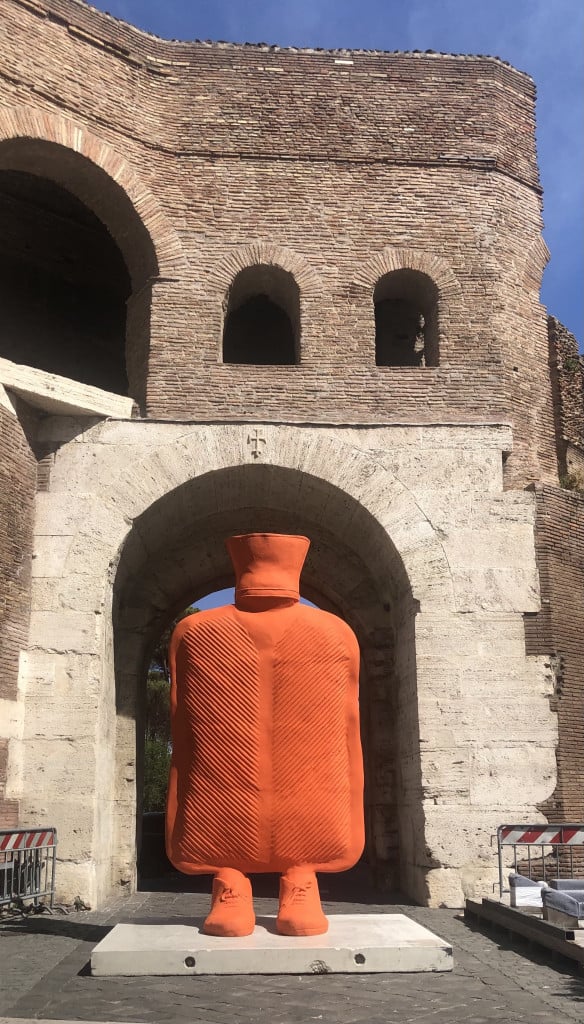 Erwin Wurm – Via Veneto Contemporanea