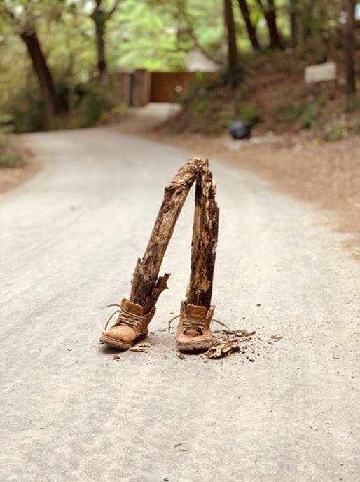 Maurizio Cattelan - Fragile