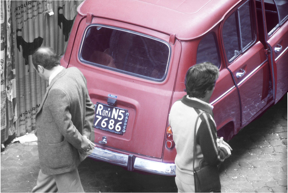 Gianni Giansanti – Lì troverete una Renault 4 rossa